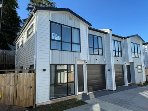1/156 Coxhead Road, Wattle Downs, Auckland