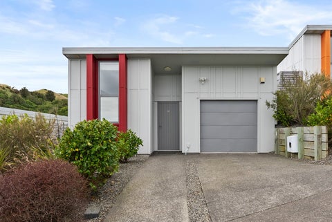 23 Red Beech Avenue, Woodridge, Wellington
