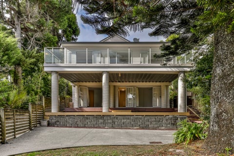 44 Minnehaha Avenue, Titirangi, Auckland
