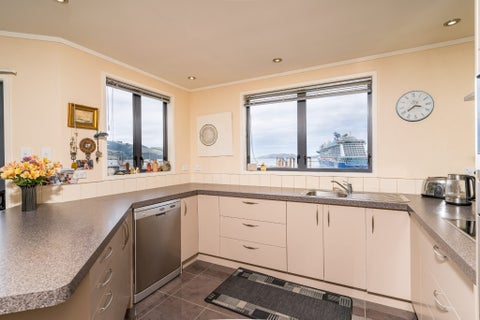 18 Mount Street, Port Chalmers, Dunedin
