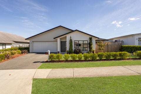 12 Gelderland Way, Karaka, Papakura