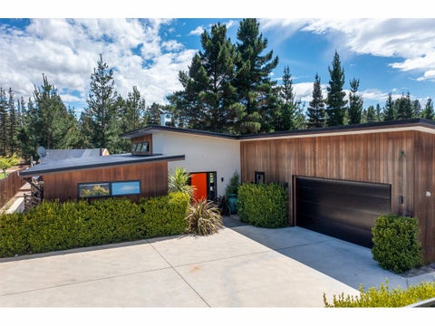 73 Larch Crescent, Alexandra, Alexandra