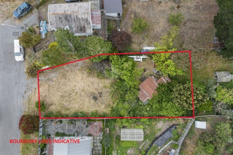 14 Rinaldi Avenue, The Pines Beach, The Pines Beach