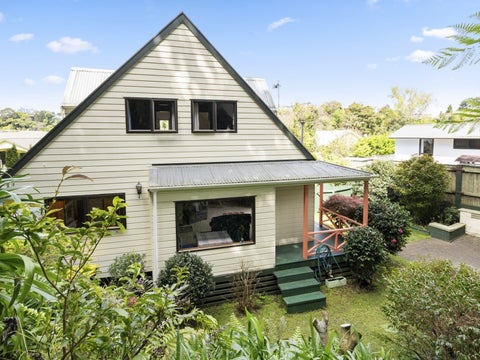 8A Cedar Place, Westown, New Plymouth
