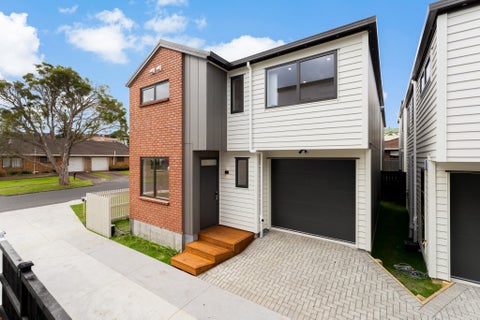 3/44 Abercrombie Street, Howick, Auckland