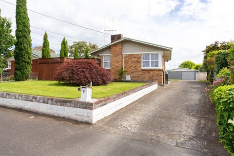 6 English Street, St Andrews, Hamilton