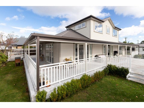 142 Bower Avenue, New Brighton, Christchurch