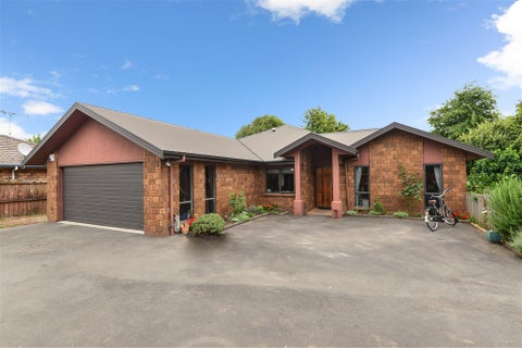 37 Farringdon Avenue, Rototuna North, Hamilton