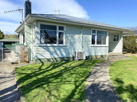 16 Liverpool Street, Takaro, Palmerston North