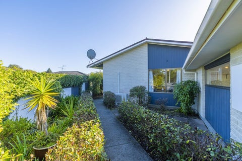 15 Rosebank Grove, Waikanae, Waikanae