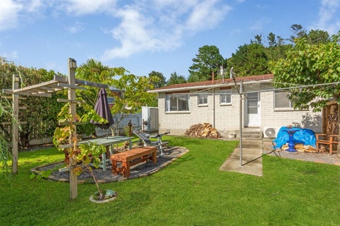 1/96 Wainuiomata Road, Wainuiomata, Lower Hutt
