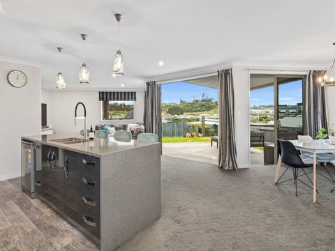 20 Rochfort Crescent, Pyes Pa, Tauranga