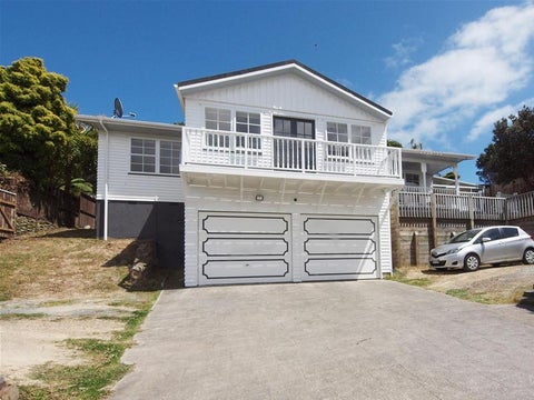 12 Chisbury Lane, Churton Park, Wellington