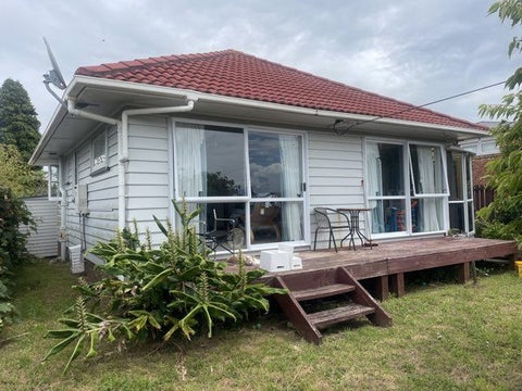 1/166 Rangatira Road, Beach Haven, Auckland