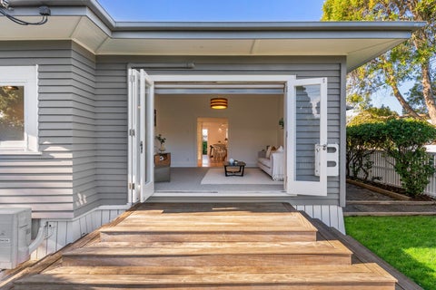 85 Kiwi Road, Point Chevalier, Auckland
