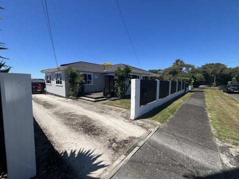 2 Clifford Street, Hawera