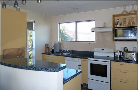 27 Tenby Terrace, Flaxmere, Hastings