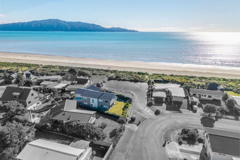 31 Oratia Street, Waikanae Beach, Waikanae