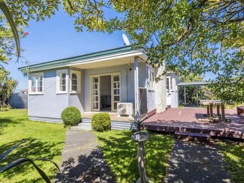 2 Chaffey Street, Foxton Beach, Foxton