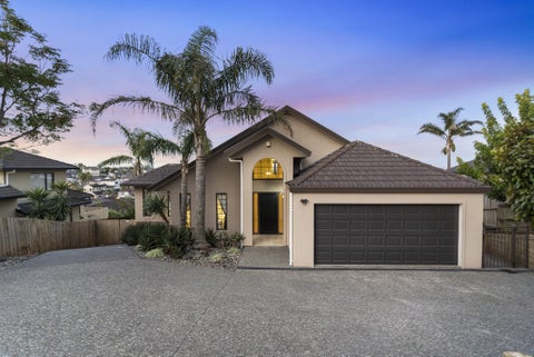 76 Luckens Road, West Harbour, Auckland