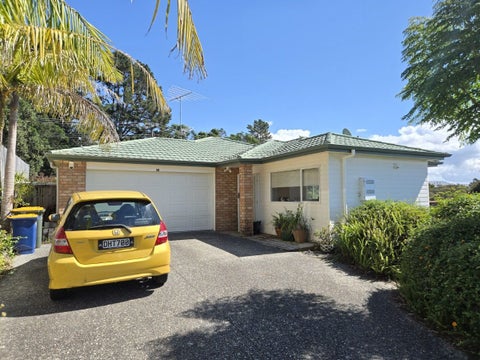 37 Lorikeet Place, Unsworth Heights, Auckland