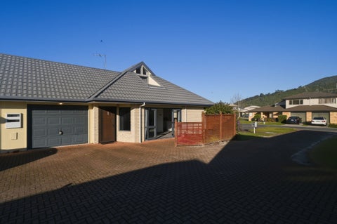4/66 Kawaha Point Road, Kawaha Point, Rotorua