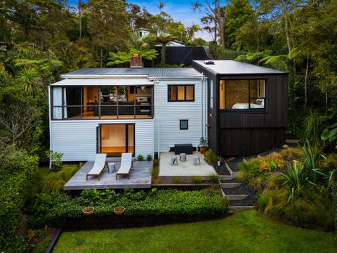 73 Takahe Road, Titirangi, Auckland