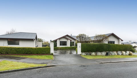 1 Sunninghurst Drive, Fairfield, Dunedin