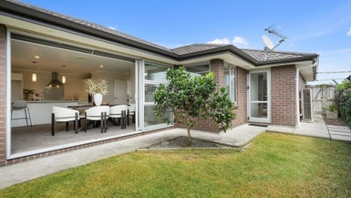 12 Isobel Road, Greenhithe, Auckland