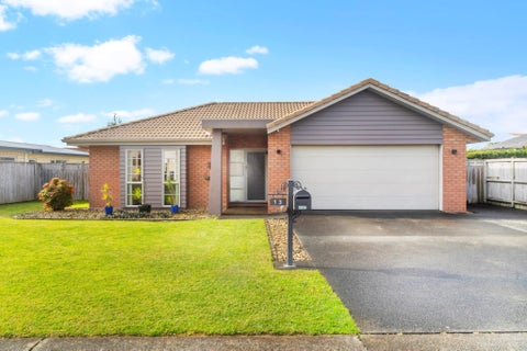 13 Aberdeen Crescent, Wattle Downs, Auckland