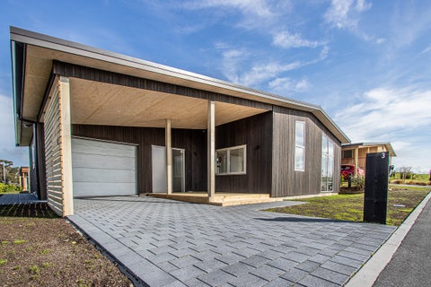 3 Mirek Street, Waikanae