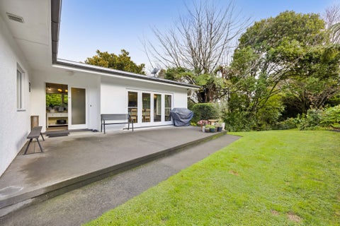 1 High Road, Hawera
