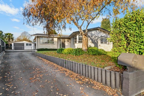 9 Housman Place, Leamington, Cambridge