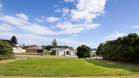 24 Sunset Drive, Baylys Beach