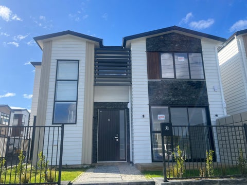 32 Hetherington Road, Ranui, Auckland
