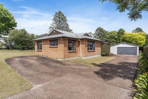 136 Lynwood Road, New Lynn, Auckland