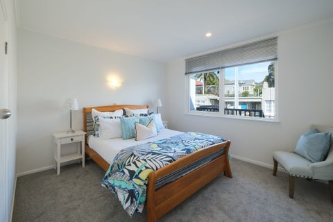 2/188 Blockhouse Bay Road, Avondale, Auckland