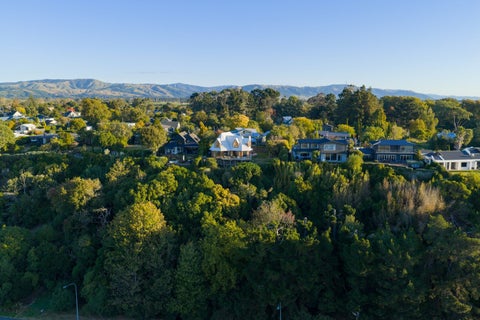 96 Clifton Terrace, Fitzherbert, Palmerston North