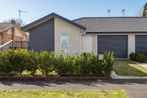 1/103 Bruce Avenue, Glenview, Hamilton