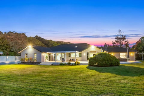158 Raumati Road, Raumati Beach, Paraparaumu