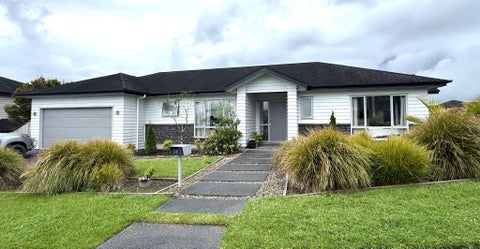 19 Whaley Greens, Silverdale, Silverdale