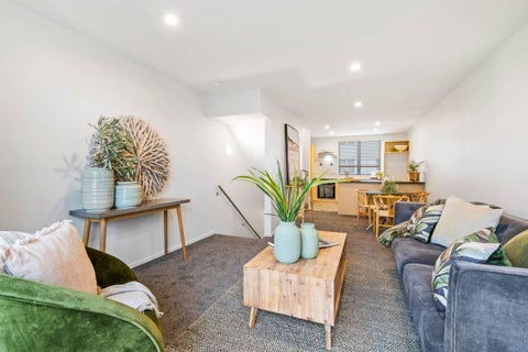 18/3 Riverside Road, Orewa, Orewa
