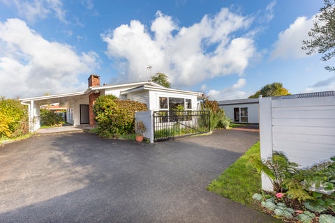 6/98 Roberts Road, Te Atatu South, Auckland