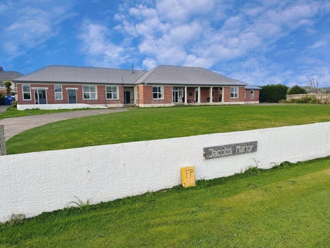 19 High Street, Riverton