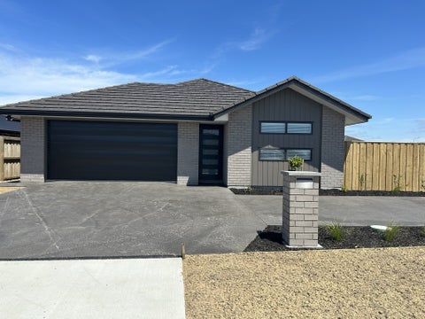 17 Chambers Avenue, Woodend, Woodend