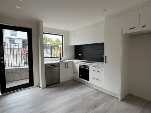34 Ara Mara Hua, HENDERSON