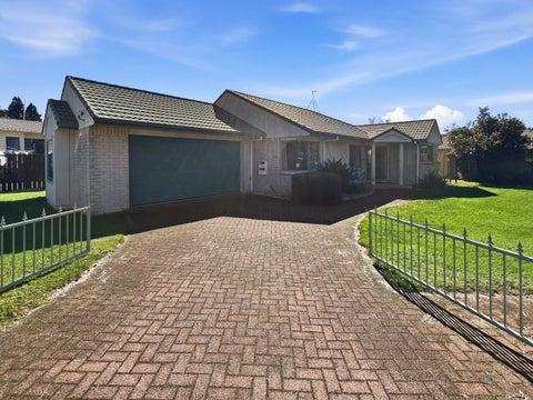 4 Capricorn Place, Kawaha Point, Rotorua