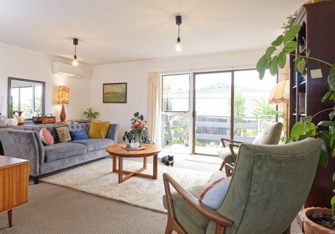 2/10 Tuapapa Street, Johnsonville, Wellington