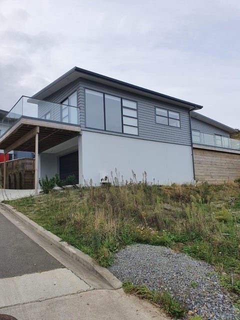 9A Grumman Lane, Newlands, Wellington