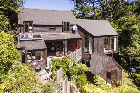 30 Delhi Crescent, Khandallah, Wellington